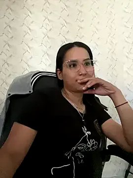 Val12777 on StripChat