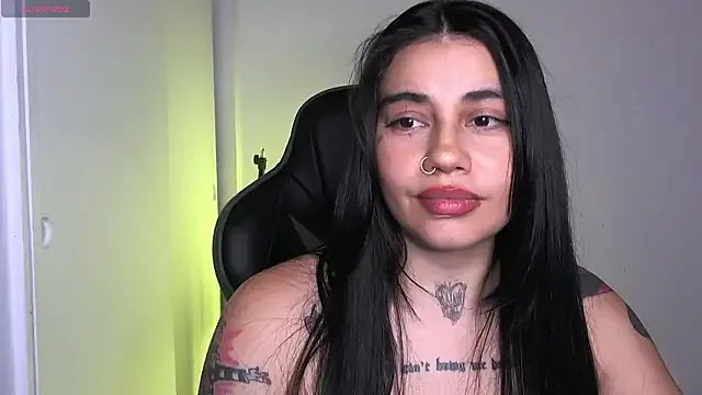 val_bardot on StripChat