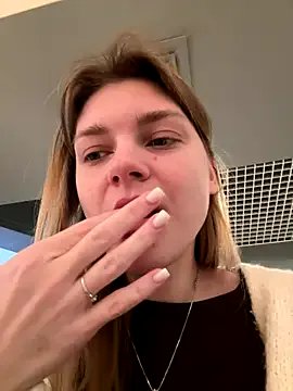 ValenciaShock on StripChat