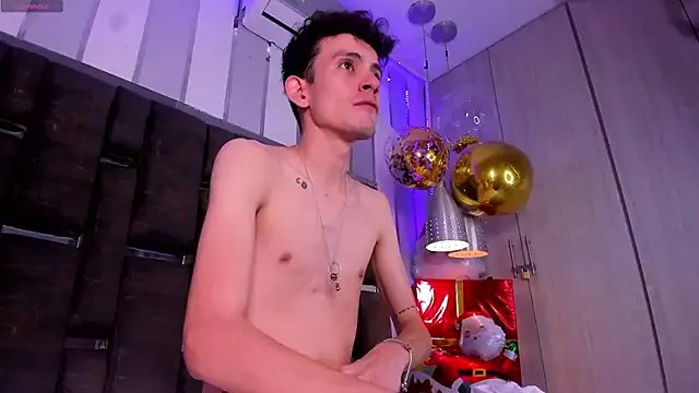 ValentinoMoreti on StripChat