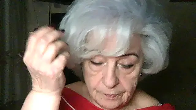 ValeriaKroww on StripChat