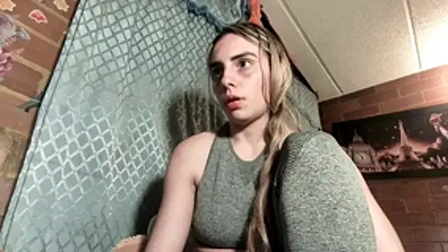 ValeriaLacrozee on StripChat