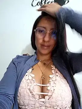 VALERY-03_ on StripChat