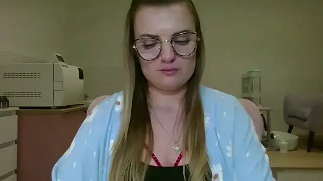 VanessaHard on StripChat