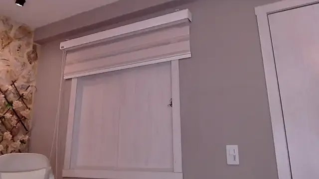 VenusBlazer on StripChat