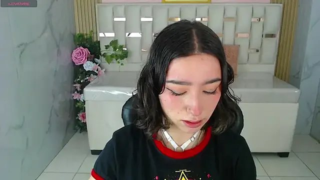 venuss09_s on StripChat