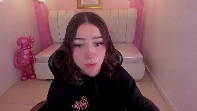 venuss09_s on StripChat