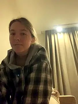 VesnaCrystal on StripChat