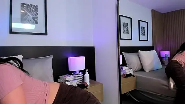 vi_anaya — spread my naked buttocks