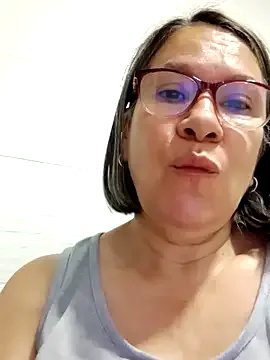 victoria_wayne on StripChat