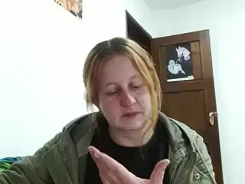 ViioletaMora on StripChat