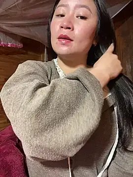 violet-00 on StripChat