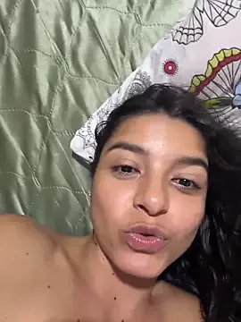 violeta365 on StripChat