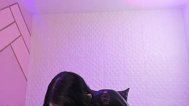 Violetaa_diazz on StripChat