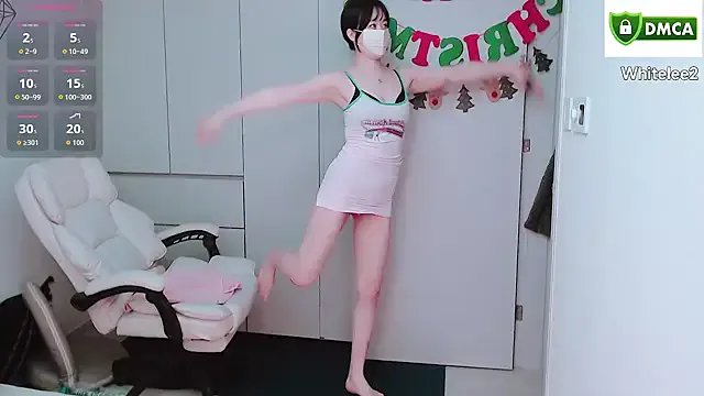 whitelee2 on StripChat