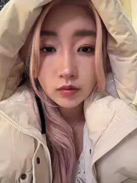 winter11 on StripChat