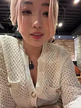 winter11 on StripChat