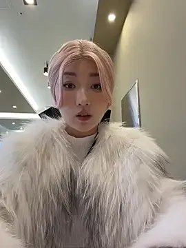 winter11 on StripChat