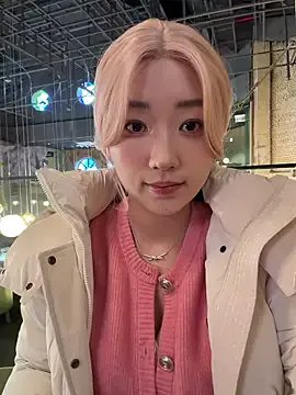 winter11 on StripChat