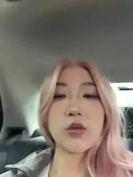 winter11 on StripChat