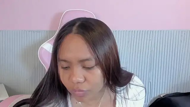 yeikafoxy on StripChat