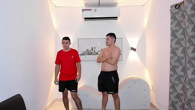 YouBratty2 on StripChat