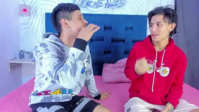 Youngs_Wild on StripChat