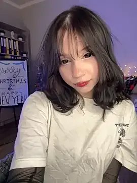 YourLittleDevil on StripChat