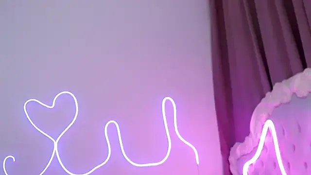 yourmermaidd on StripChat