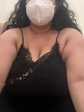 Yoursexy_cherry on StripChat