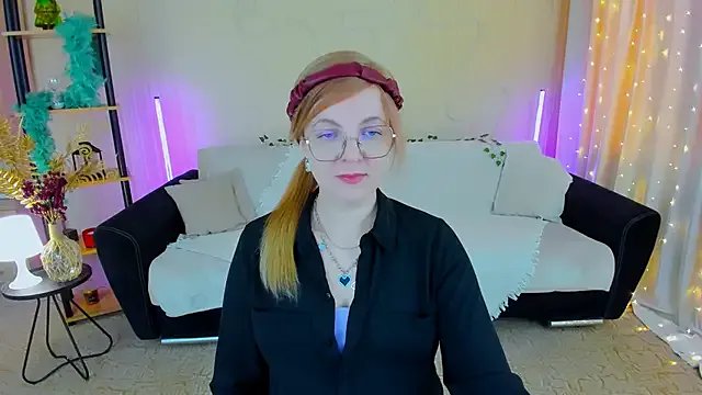 YourUniverser on StripChat