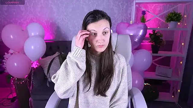 ZafiraMoonn — stand up and spin around