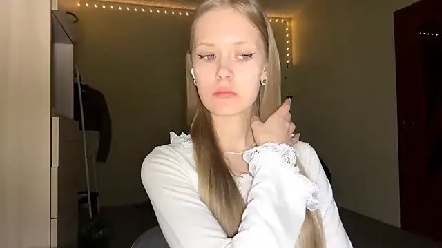 ZaidaSchwarten — suck my fingers