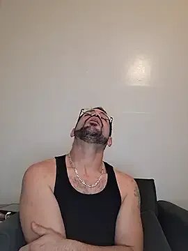 Zander823 — Lets see how big i am 