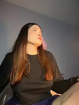 Zeli_66 on StripChat