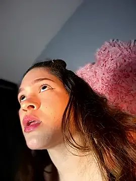 Zeli_66 on StripChat